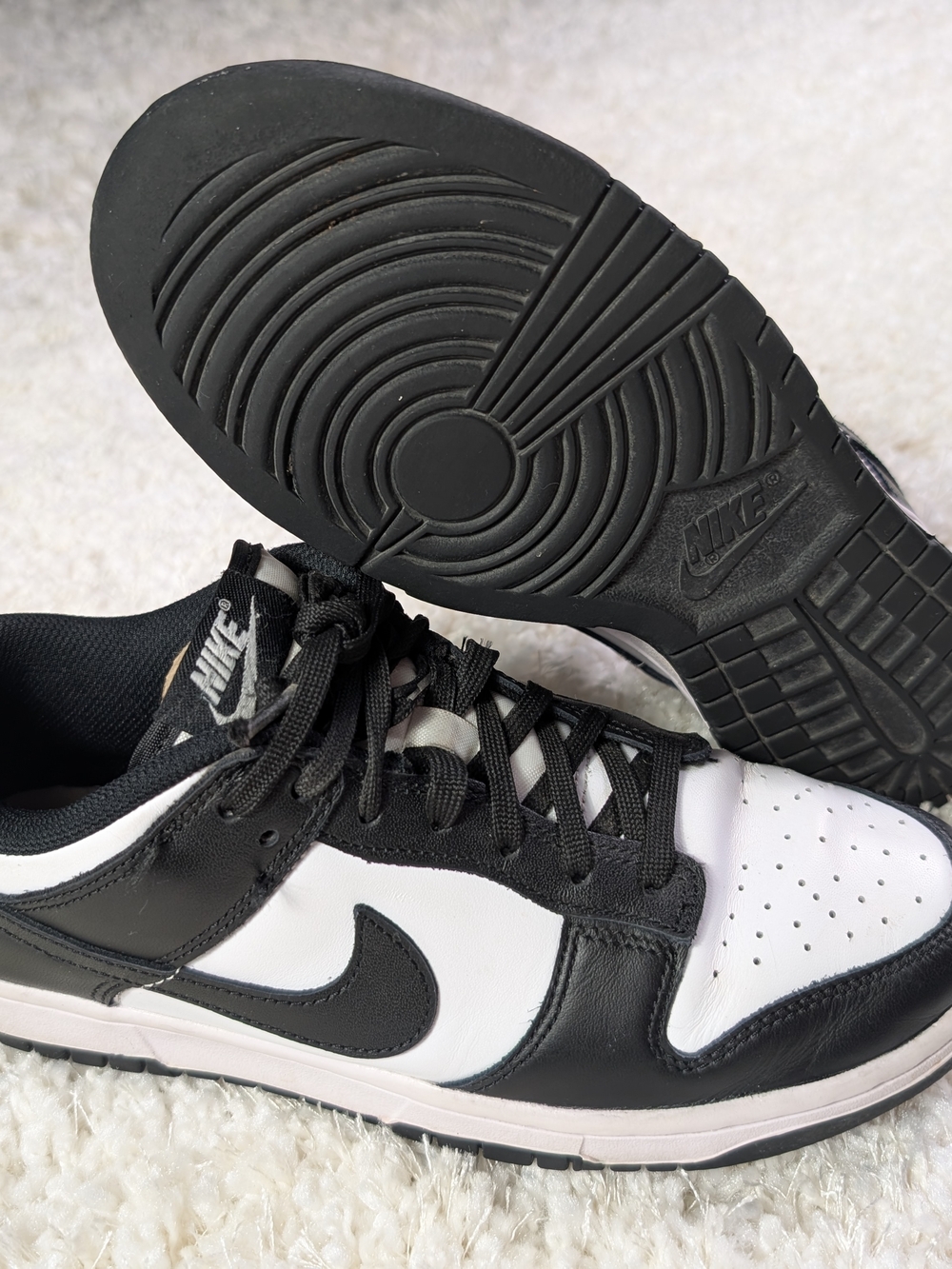 Nike Dunk Low Men’s PANDA Sneakers
